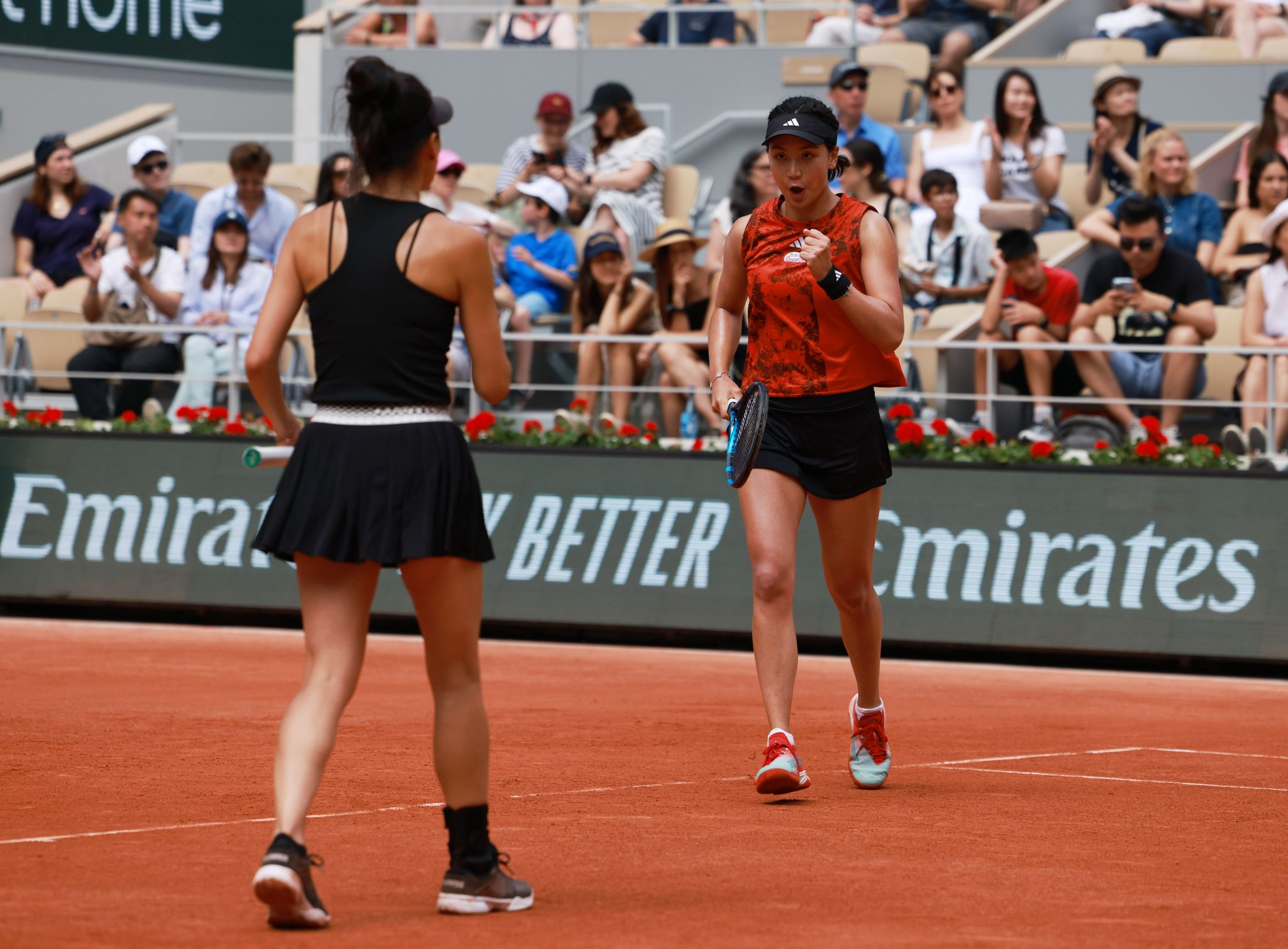 网球——法网女双决赛:王欣瑜/谢淑薇夺冠__财经头条