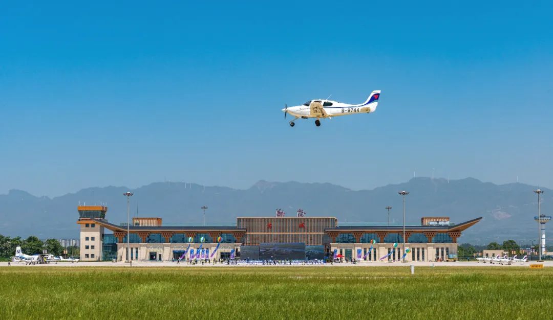 芮城新南张机场通航运营|山西省_新浪财经_新浪网