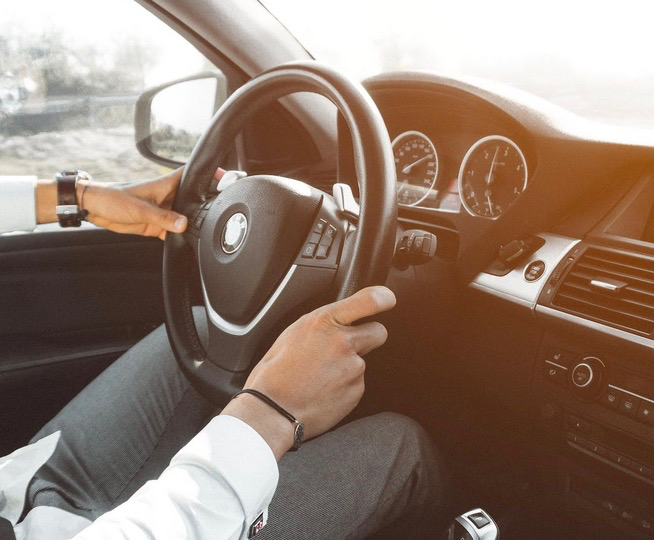 如何判断开车司机是不是老手记住这3点