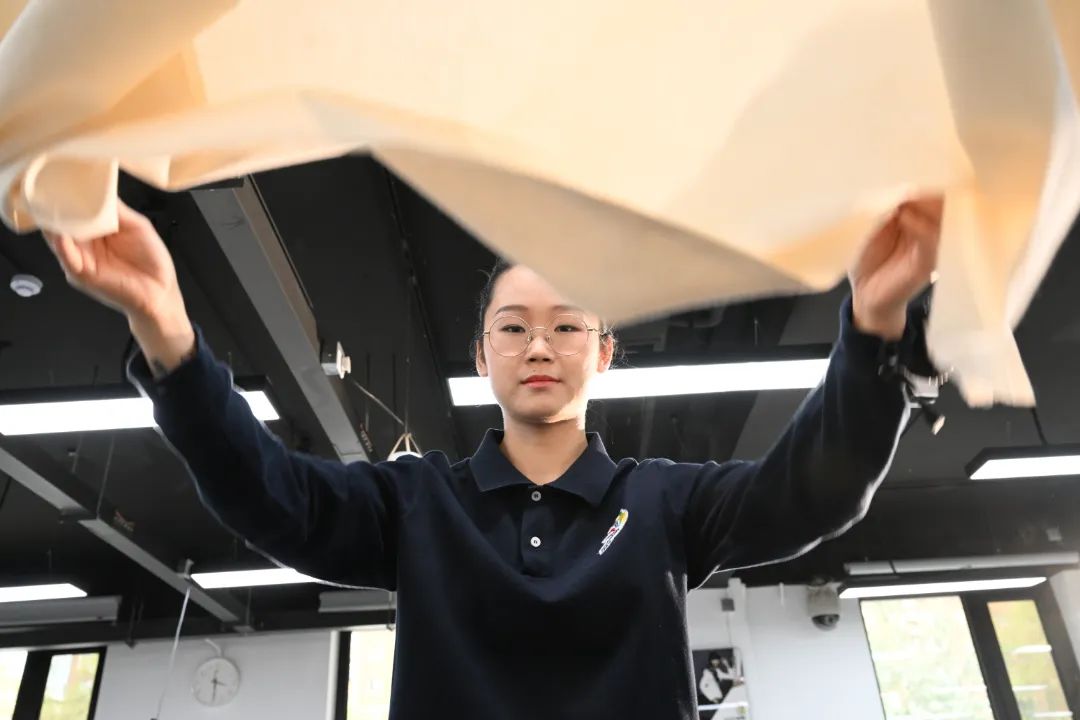 第三届北京大工匠|胡萍:一针一线成就"中国之美"