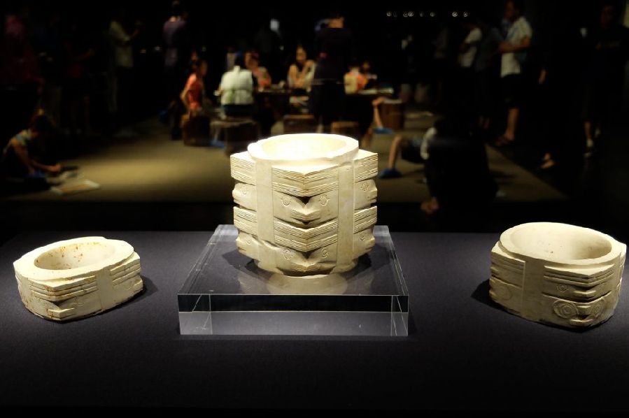 是良渚文化的重要一环"桂冠"设计思想,源自良渚玉琮和杭州市花