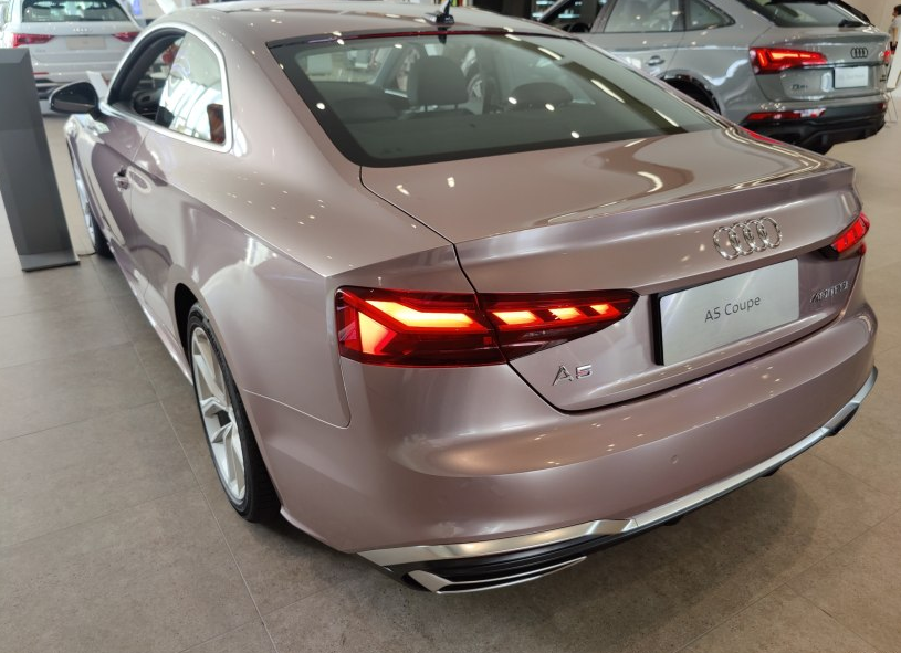 奥迪a5与众不同的时尚运动之选