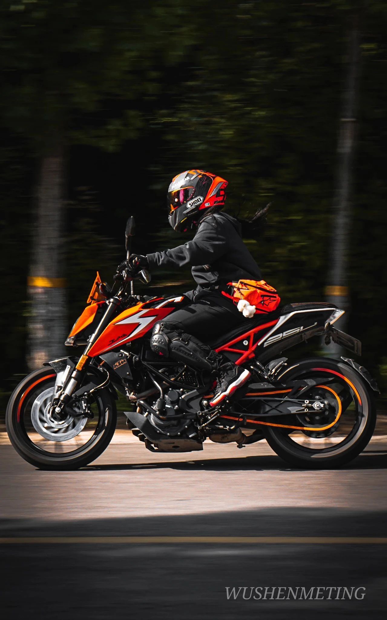 摩托车在他们眼里不只是代步工具更是一种情怀