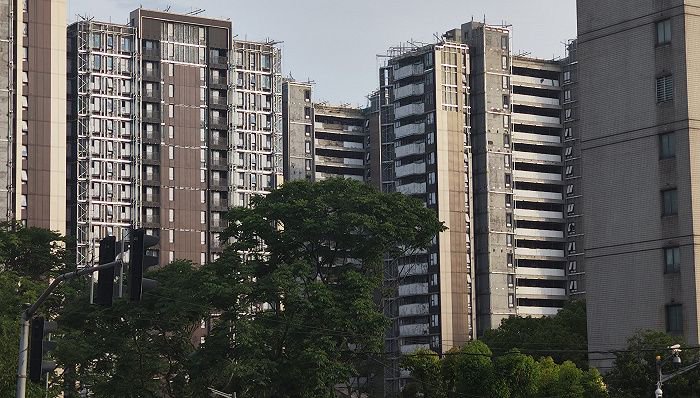 上海网红盘陷减配维权潮,苏州公司大裁员,仁恒置地遭遇危机|仁恒置地