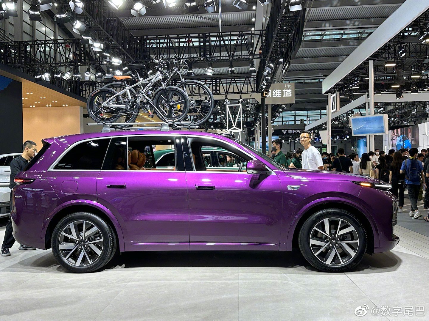 投票时间理想汽车这么多款配色哪款最好看