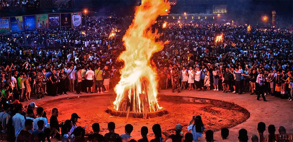 凉山彝族火把节往年活动现场.图源西昌发布