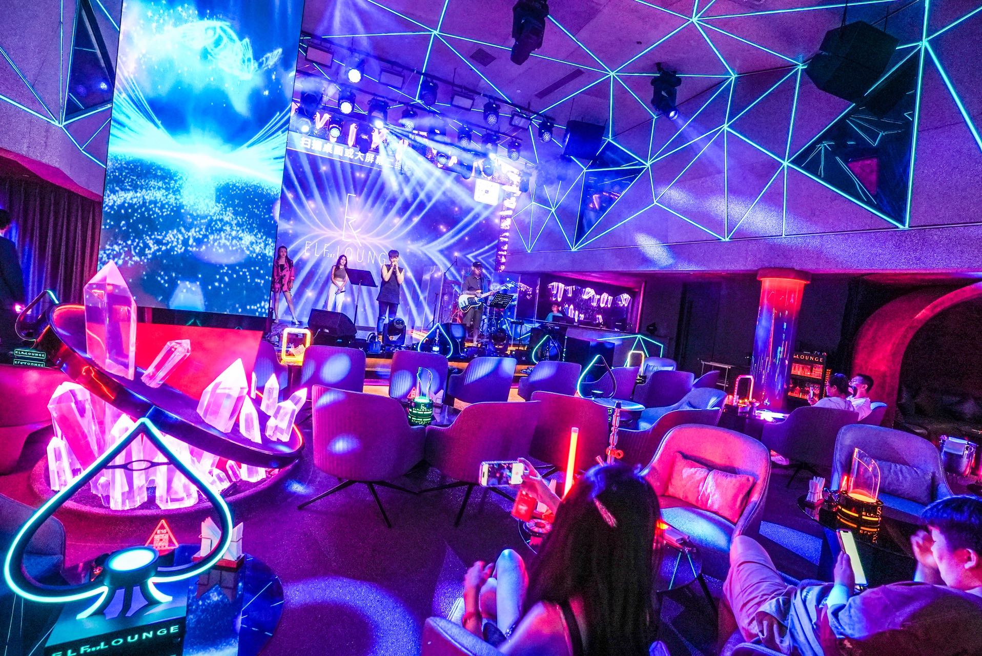 北京64家入选2023酒吧指南|北京市_新浪财经_新浪网