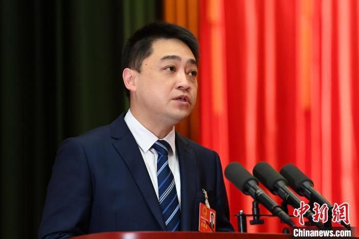 cn)注意到,现任福建龙岩市委副书记,市长胡盛位列其中.