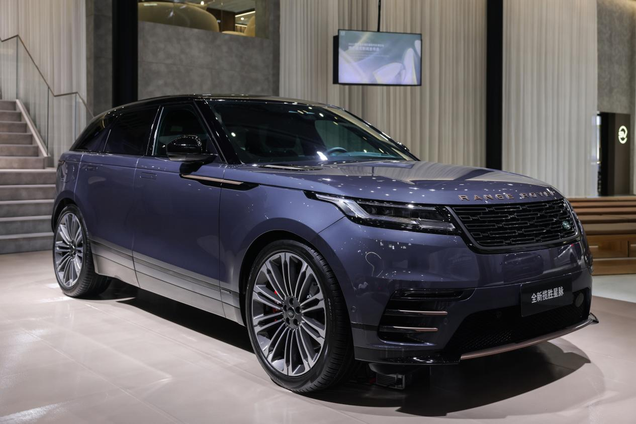 高品质出行星耀鹏城的全新揽胜星脉比保时捷macan更奢华