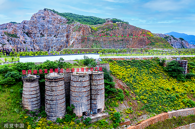 黄石大冶市还地桥镇昔日的工矿废弃地,转变为市民休闲游玩的公园.