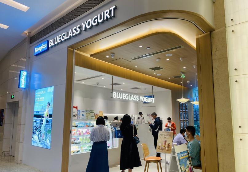 blueglass广州万菱汇店&nbsp; 图源:赢商云智库拍摄