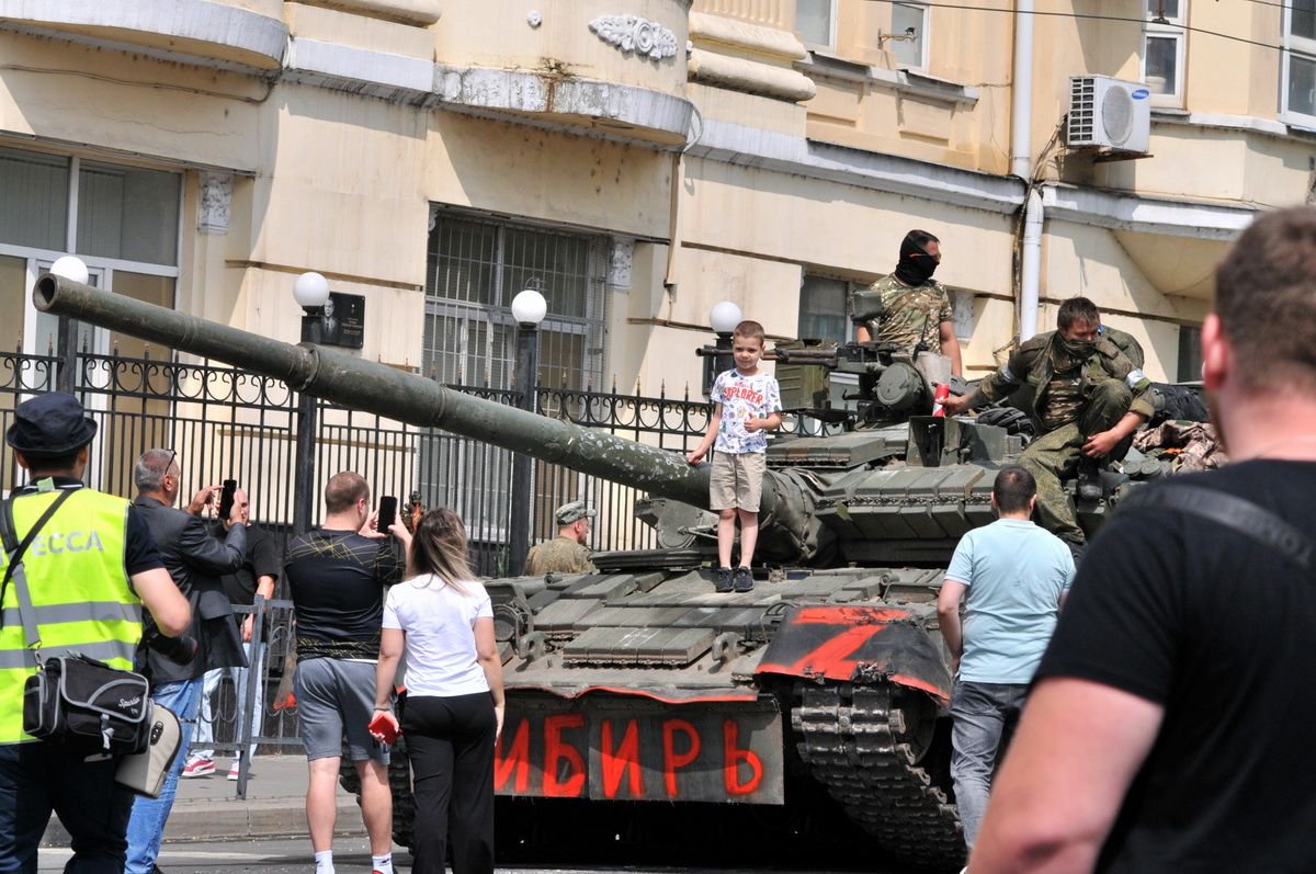 图集罗斯托夫一日从步步惊心到平静如常