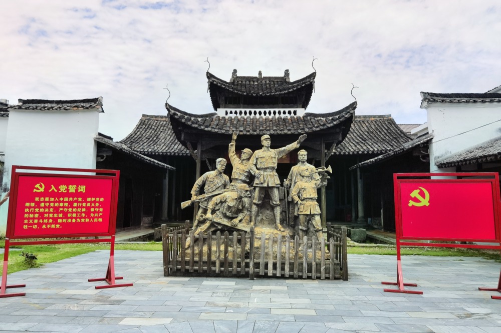 以解决大党独有难题为主攻方向（人民观点）