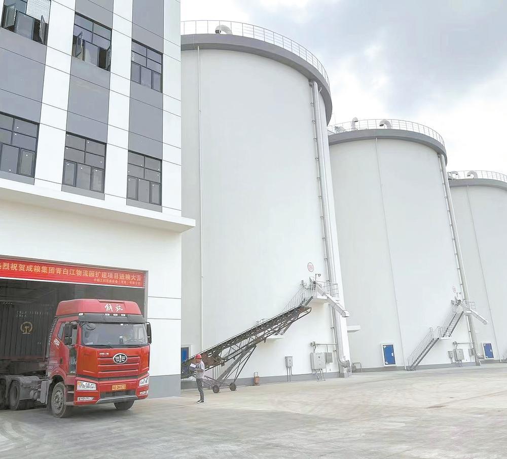 6万吨浅圆仓首次入粮