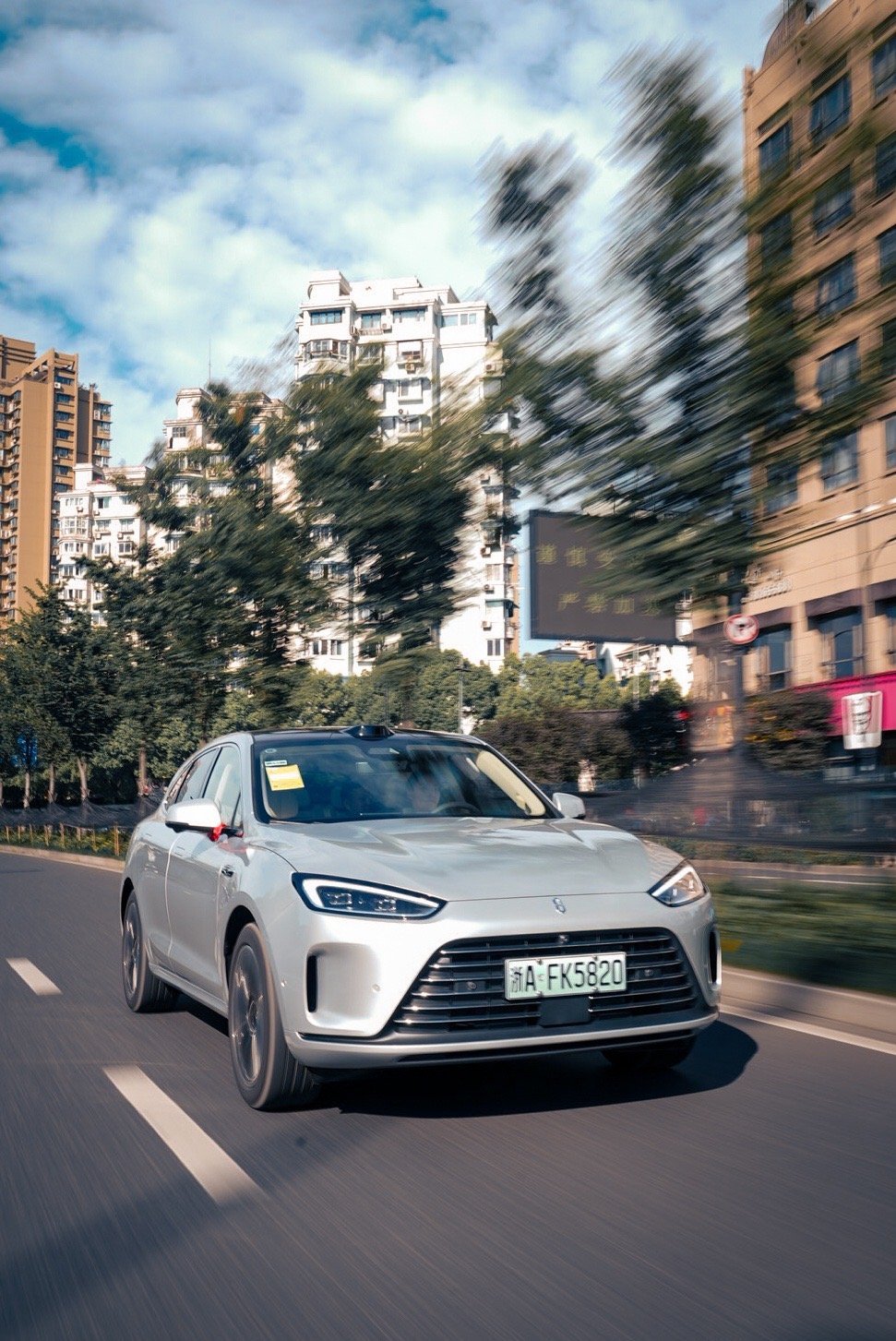 给我的问界m5智驾版来一组美图