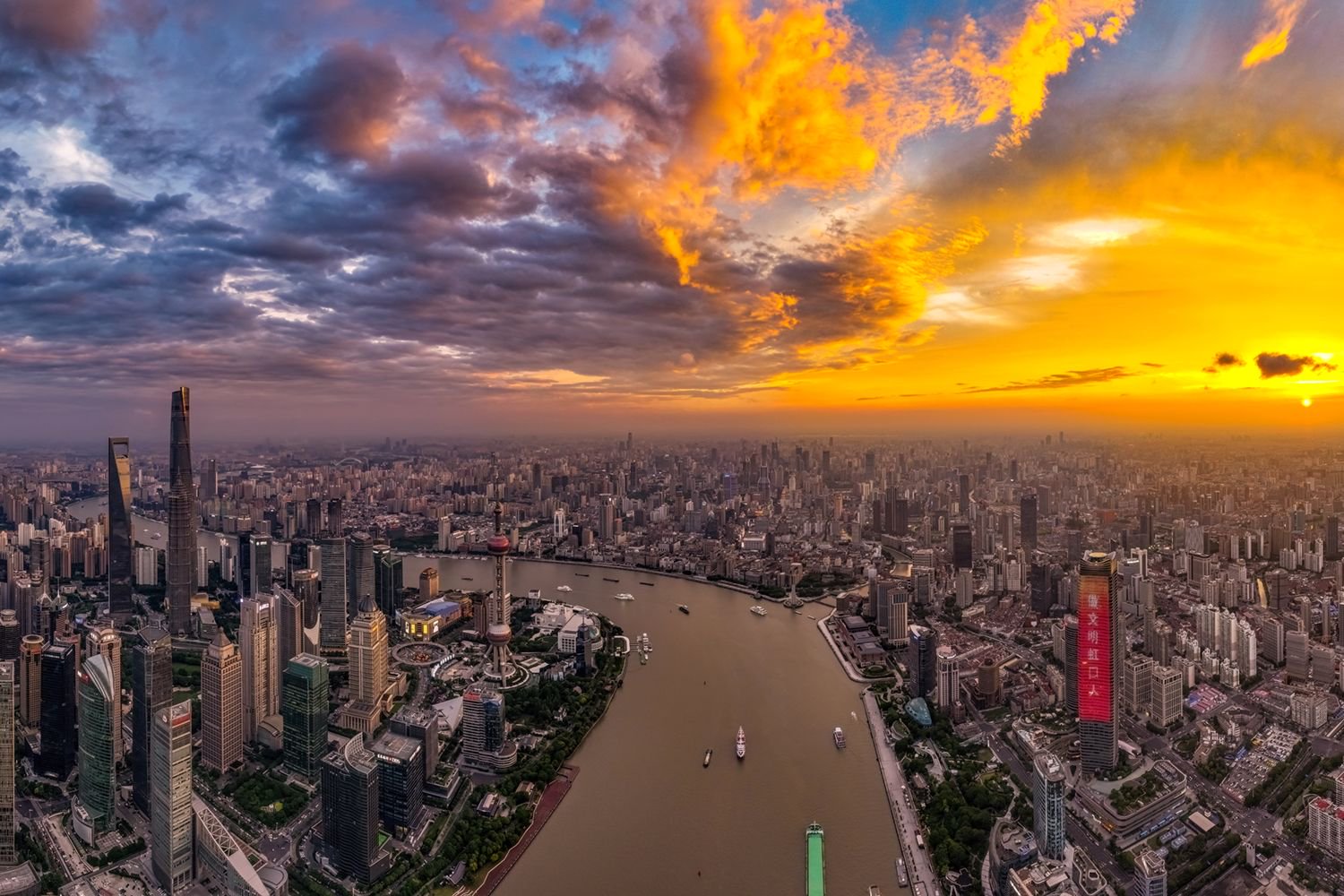 6月26日,上海浦江两岸.杨帆/ipshanghai 图