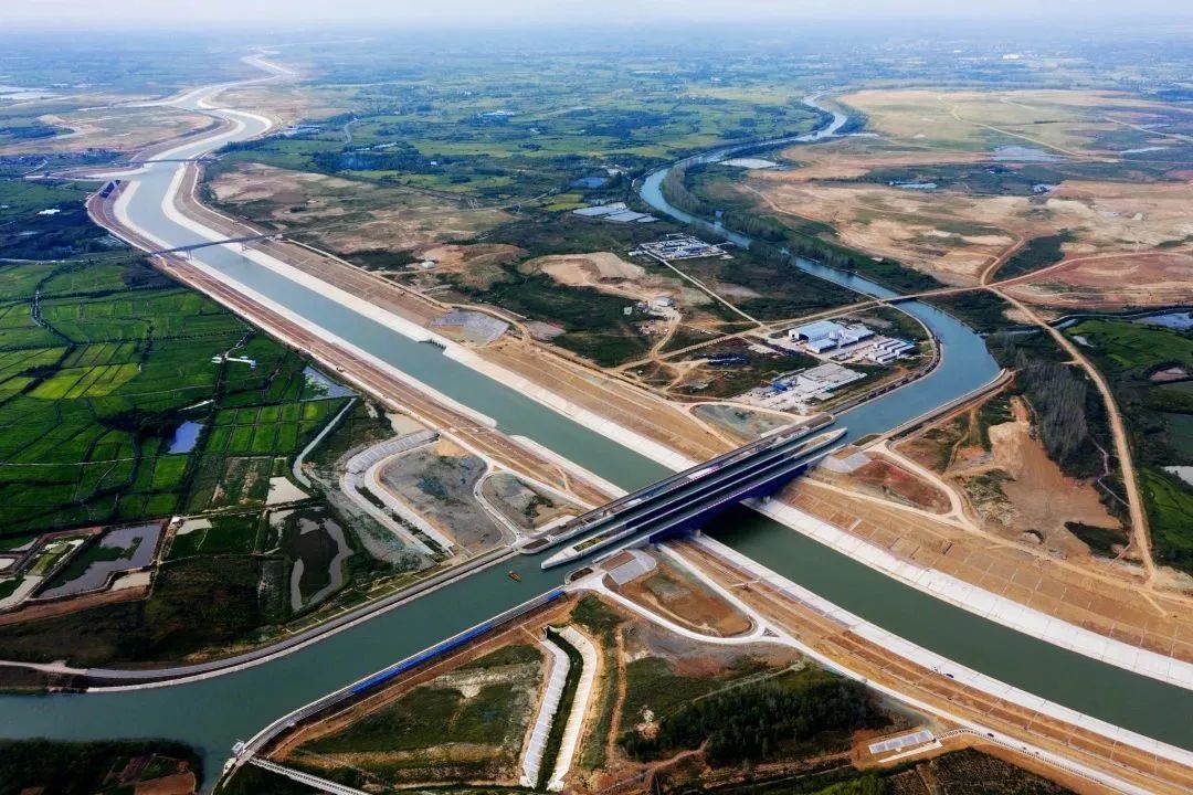 引江济淮工程淠河总干渠渡槽&nbsp; &nbsp;安徽省水利厅供图