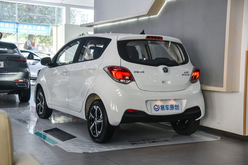 官降12000元2023款奔奔estar值得入手吗