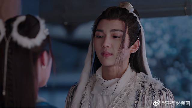 狼王子对魏枝动心,就想黏在她身边,未婚妻秒懂没爱了!|狼王子|未婚妻|花戎_新浪新闻