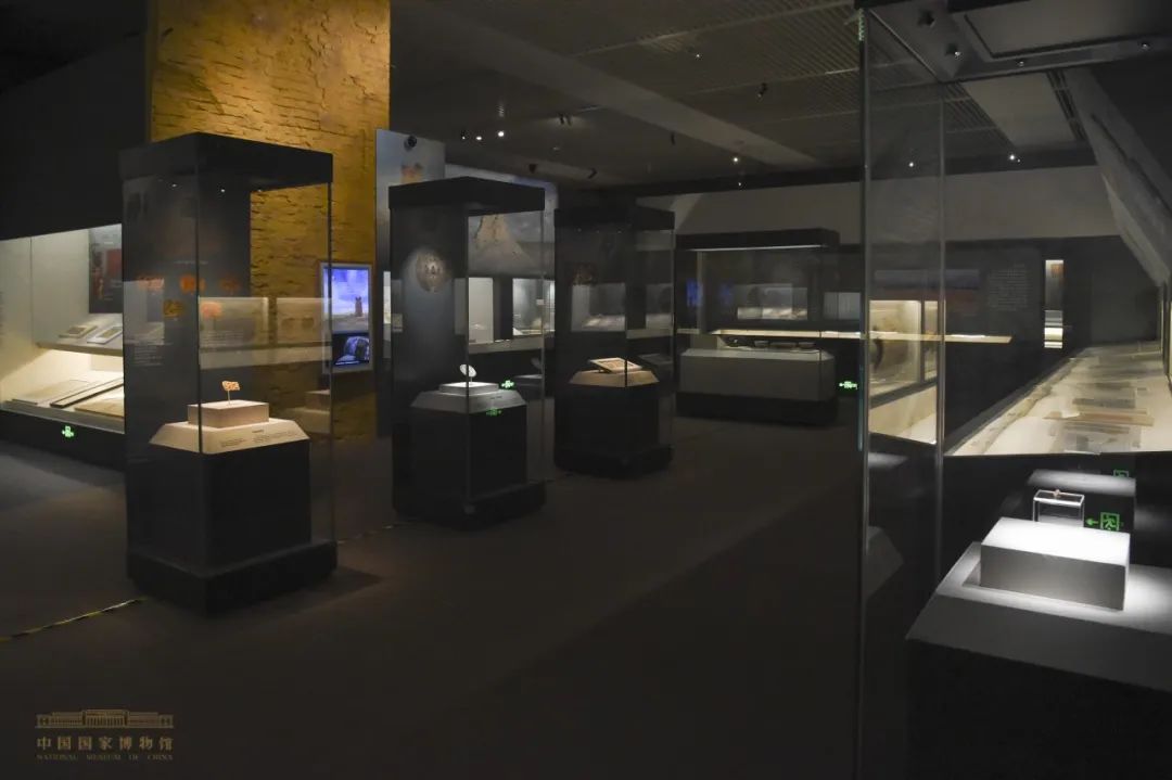 国家博物馆展新疆精品历史文物,呈现“交融汇聚”|新疆_新浪财经_新浪网
