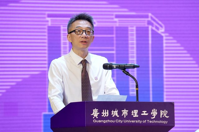 广州城市理工学院校长吴波寄语毕业生：九万里风鹏正举，举目起壮志|吴波_新浪财经_新浪网