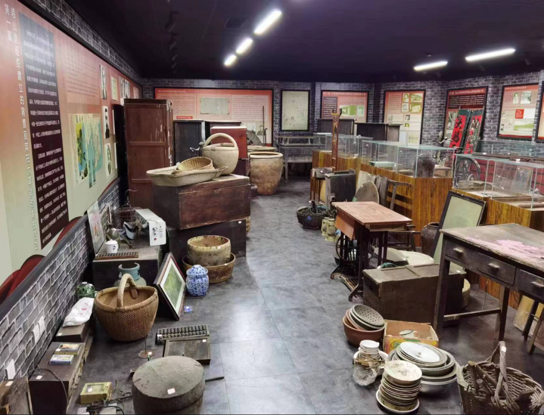 崂山区档案馆收集的老物件.