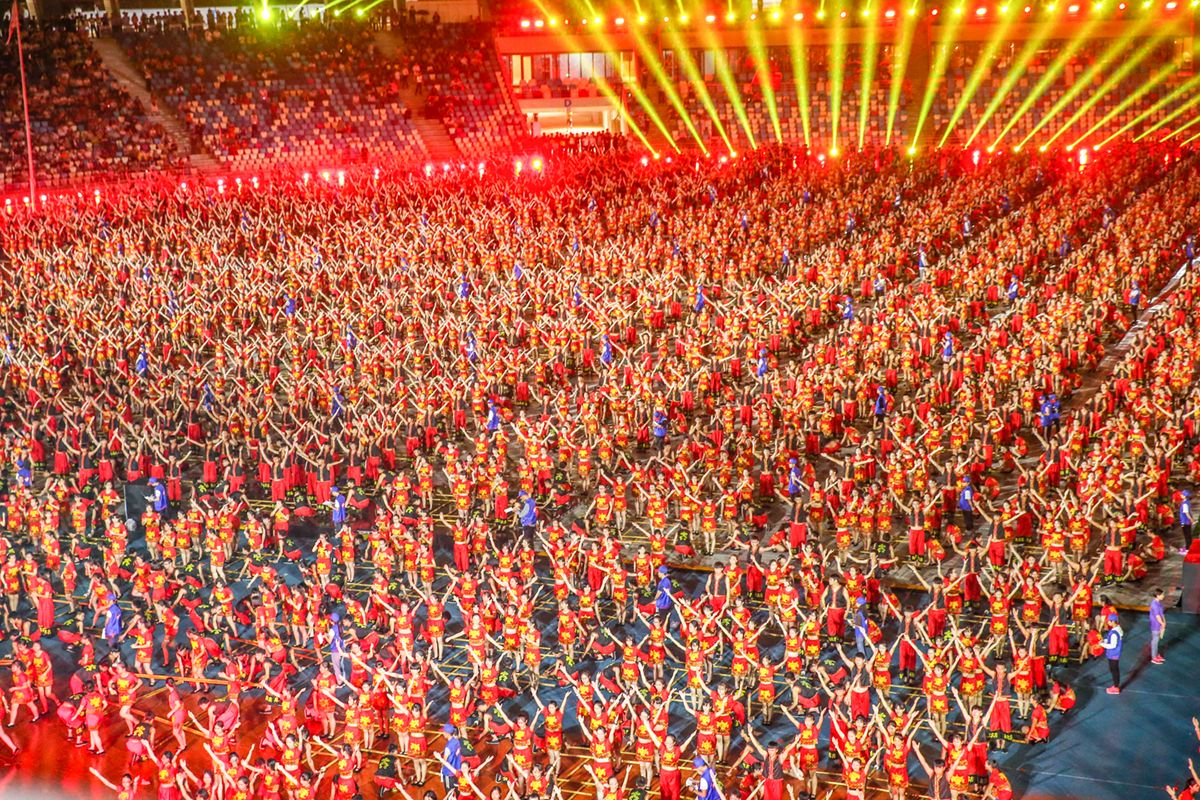 图忆舞起来看中国广场舞如何火出圈