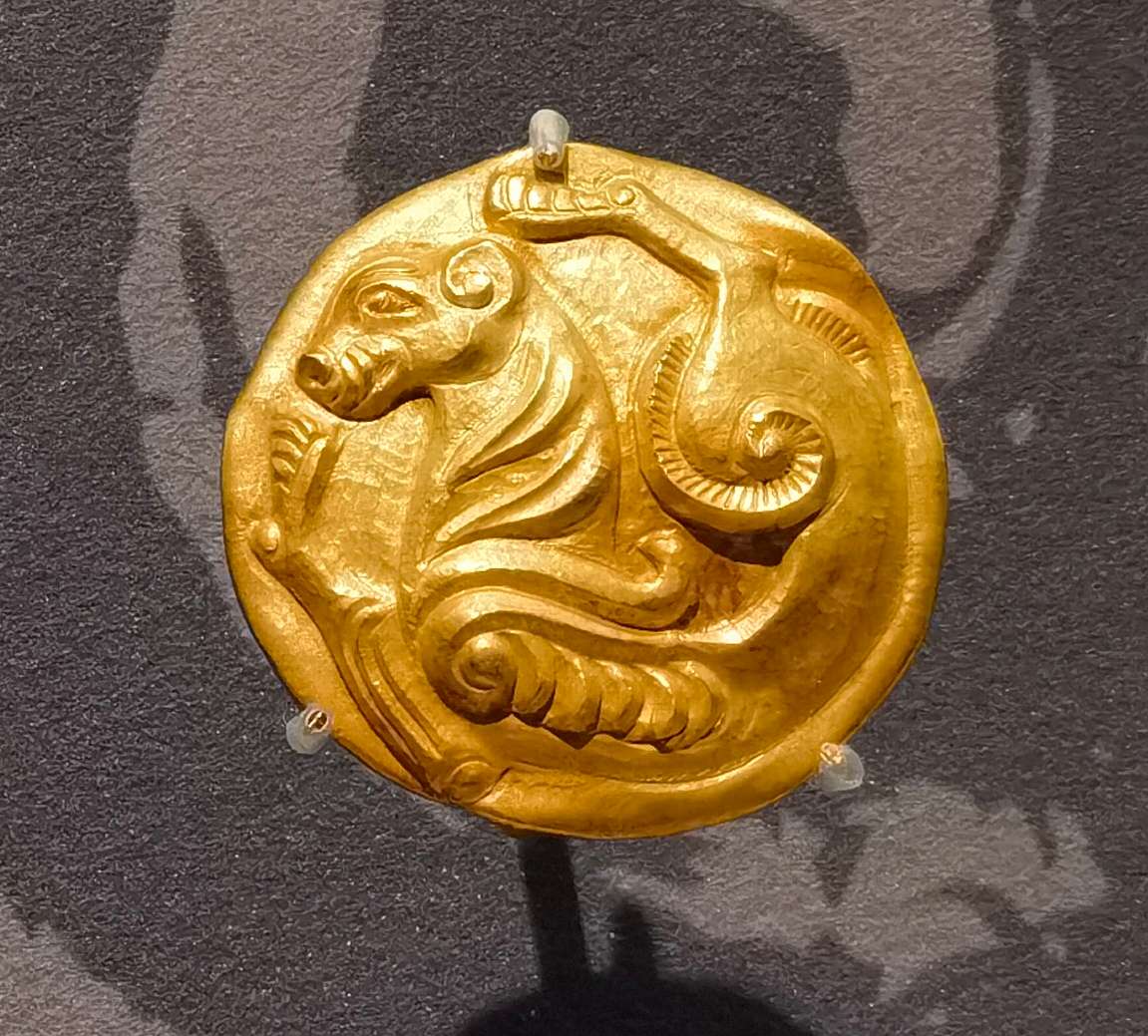 国家博物馆展新疆精品历史文物,呈现"交融汇聚"|新疆_新浪财经_新浪网