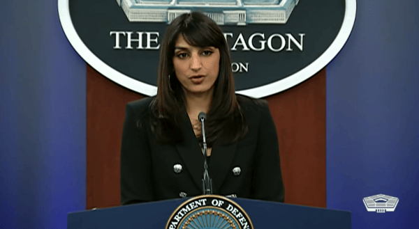 五角大楼发言人萨布丽娜·辛格在6月20日新闻发布会上的讲话视频截图
