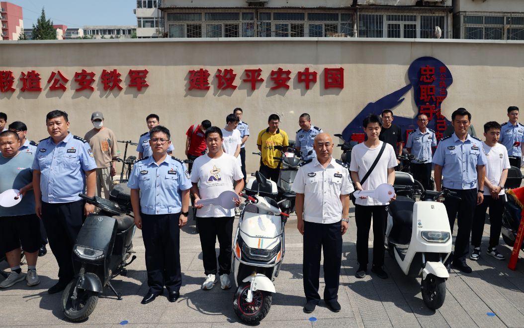 朝阳警方上半年破获刑案2800余起,抓获7400余人|盗窃_新浪财经_新浪网