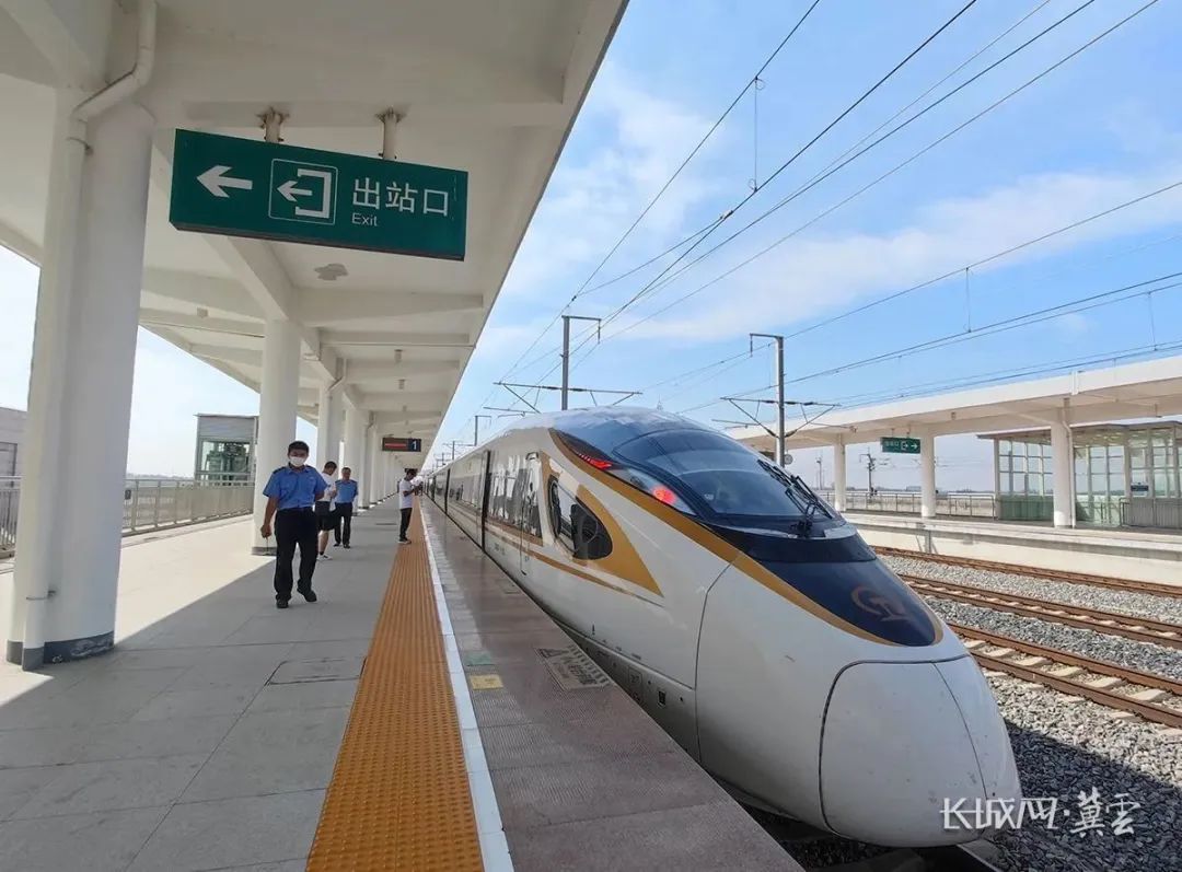 沧州至石家庄高铁直通列车g3681次.长城网·冀云客户端记者 崔上 摄