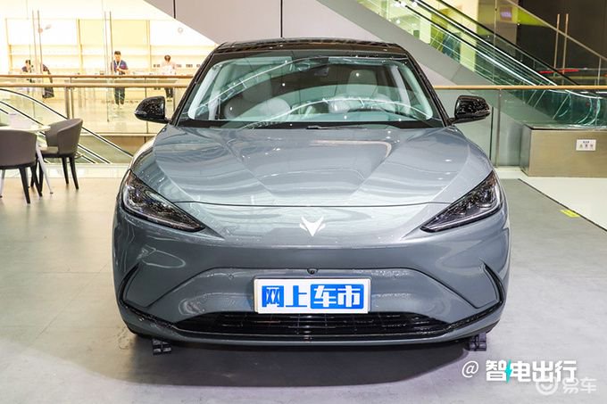 极狐阿尔法s官降6万4s降8万销量涨138