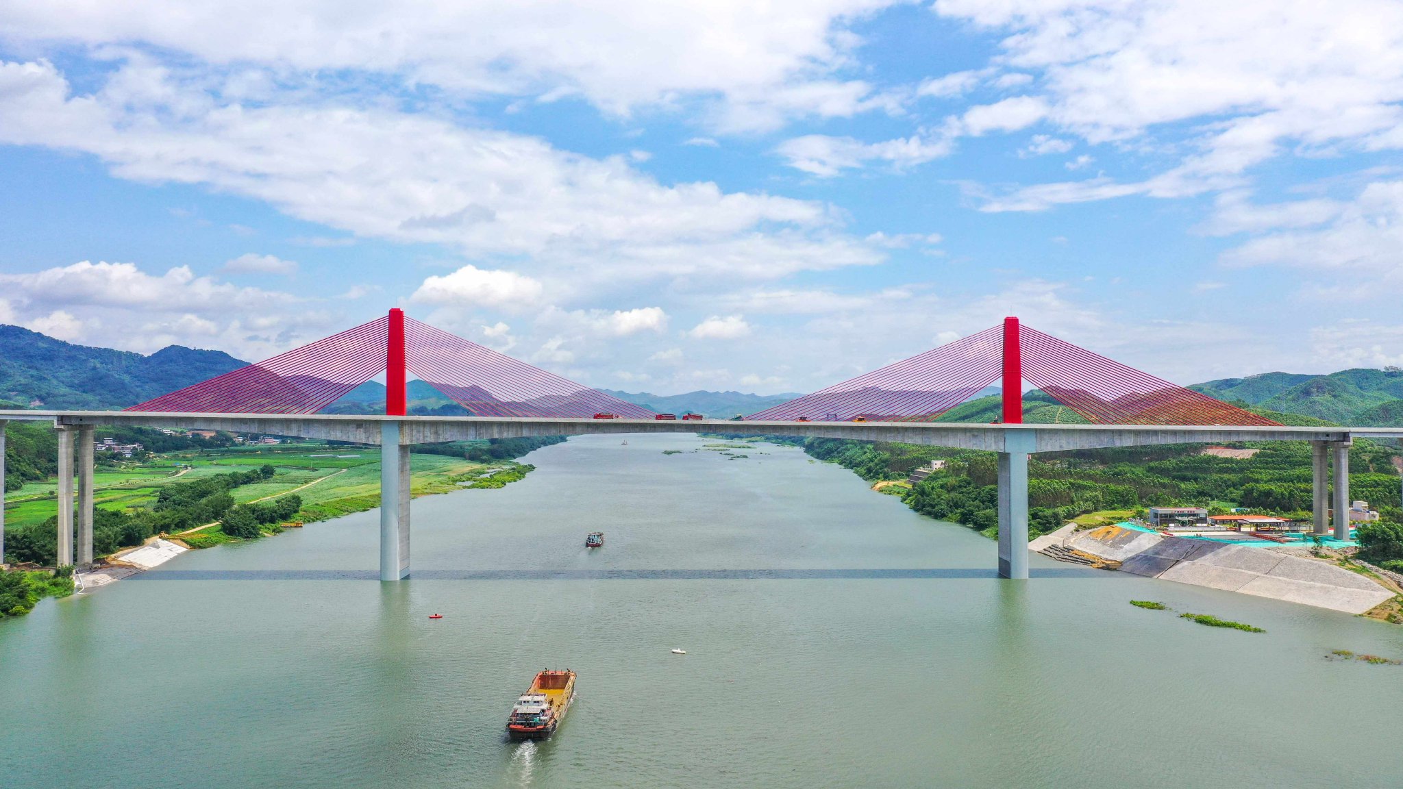 培森柳江特大桥.广西路建工程集团有限公司供图
