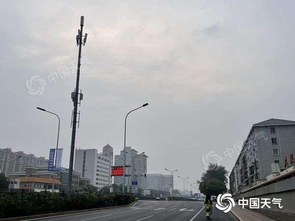 今天北京雷阵雨登场 最高温34℃闷热感明显|雷阵雨|气温|北京市_新浪新闻