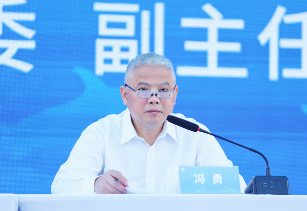 冯勇介绍有关情况 李聪冲 摄