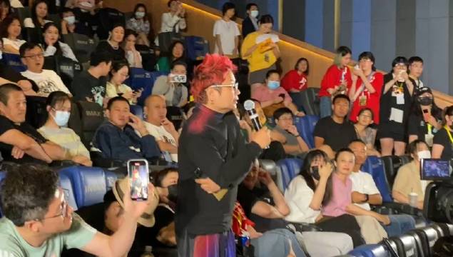 程青松发博喊话王宝强退还金扫帚奖！|程青松|王宝强|金扫帚奖_新浪新闻