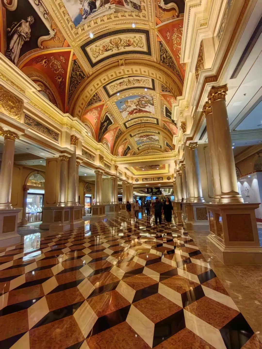 赌场内的金碧辉煌,作者小沫拍摄