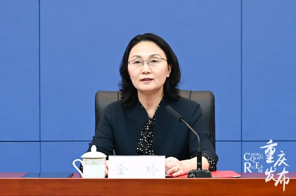 金玲介绍有关情况&nbsp;邹乐&nbsp;摄