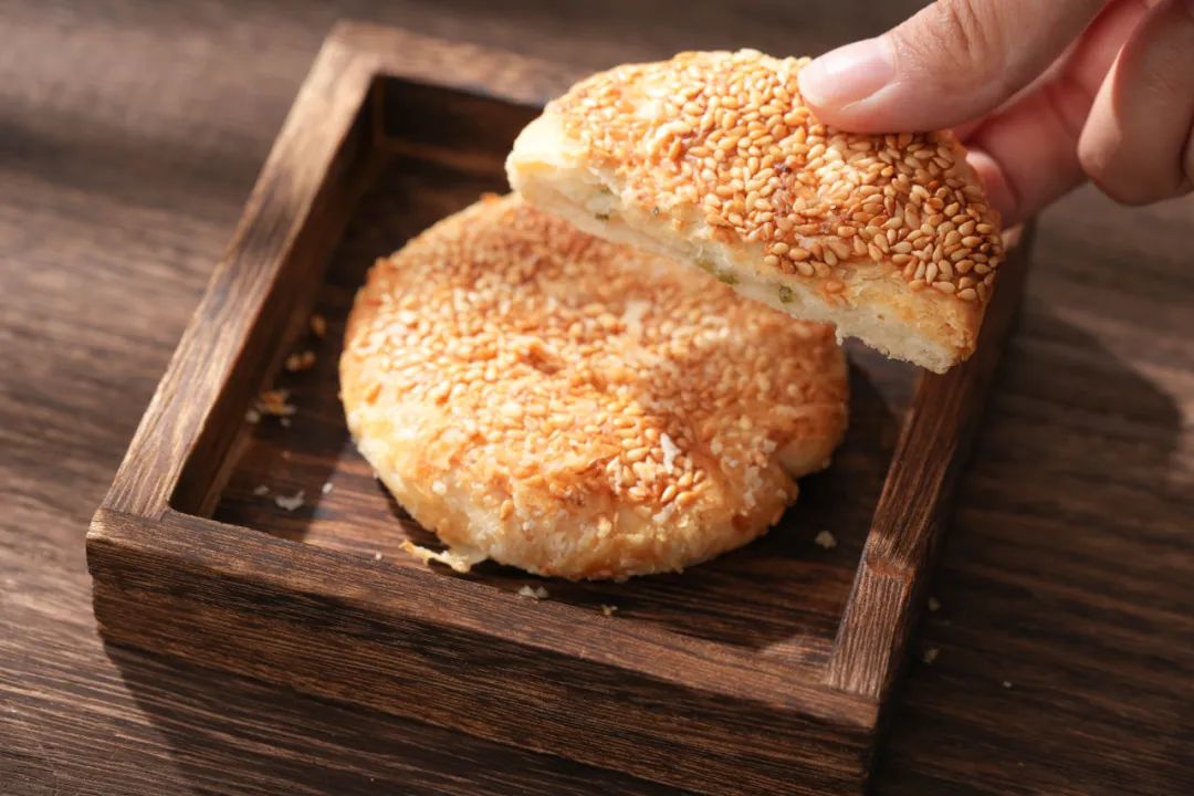 "鸭都"美食老饕们的挚爱,又香又酥的鸭油烧饼!