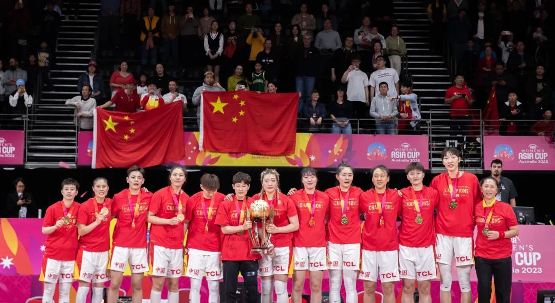 ▲重夺亚洲杯冠军后，中国女篮眼下的任务是力争亚运会卫冕。图/新华社