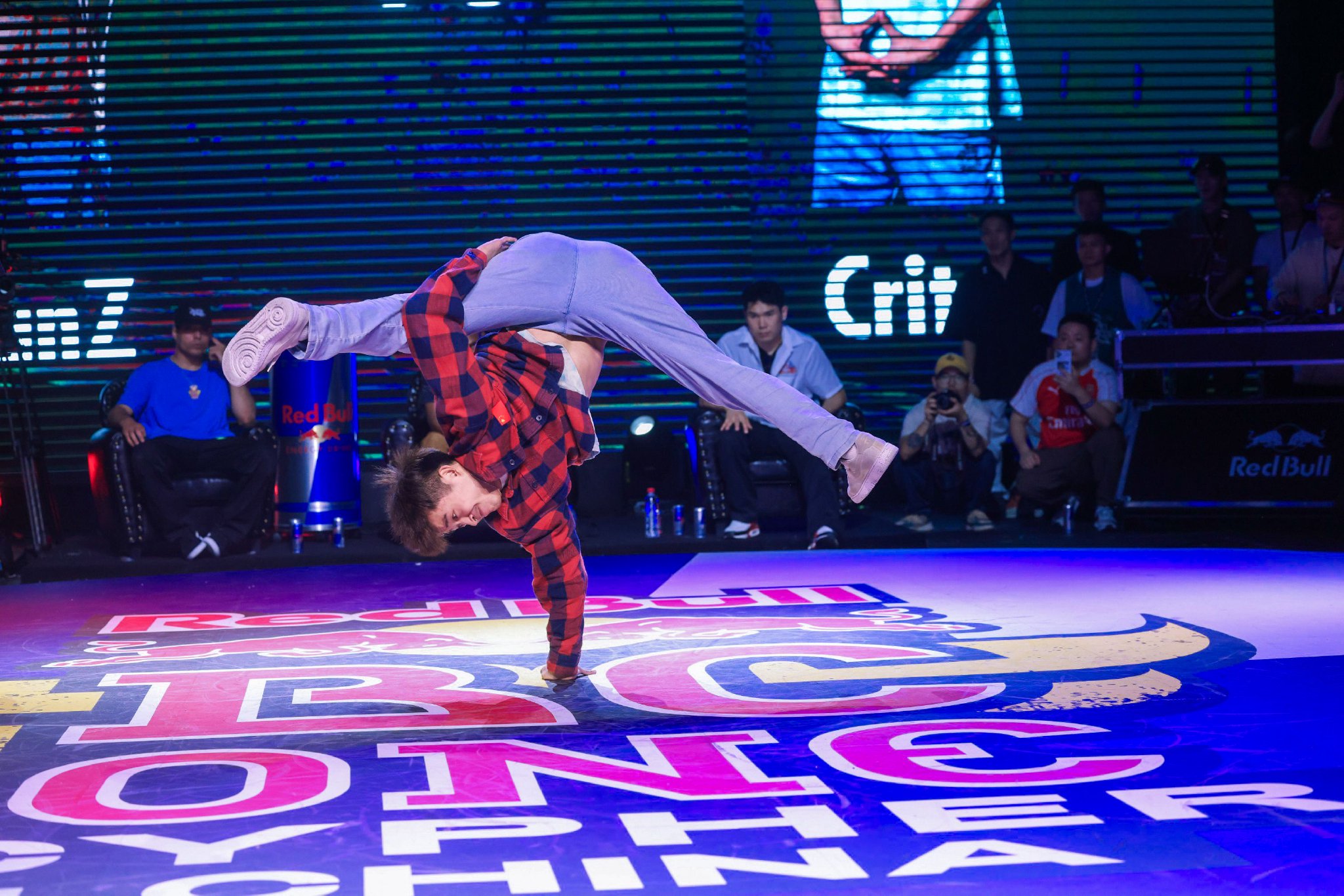 宇仔crit在比赛中.