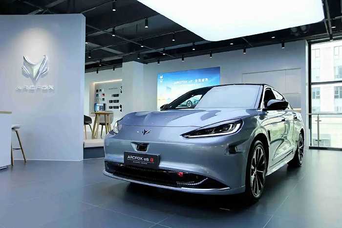 电厂 ｜ 智能驾驶的攻城之战：小鹏、问界领先，特斯拉也在追赶