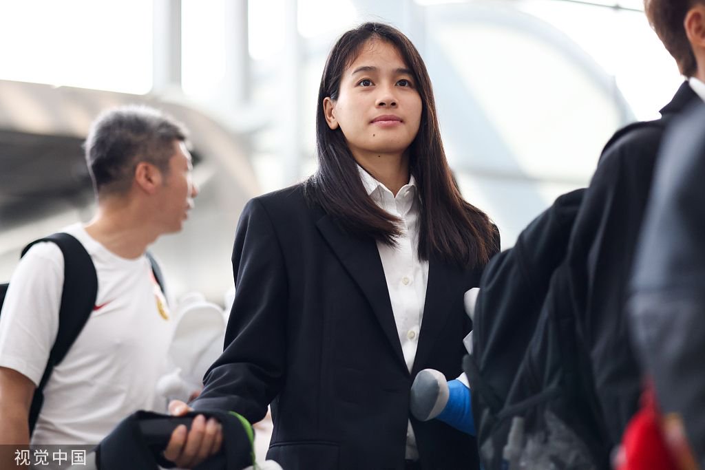 中国女足后卫陈巧珠.