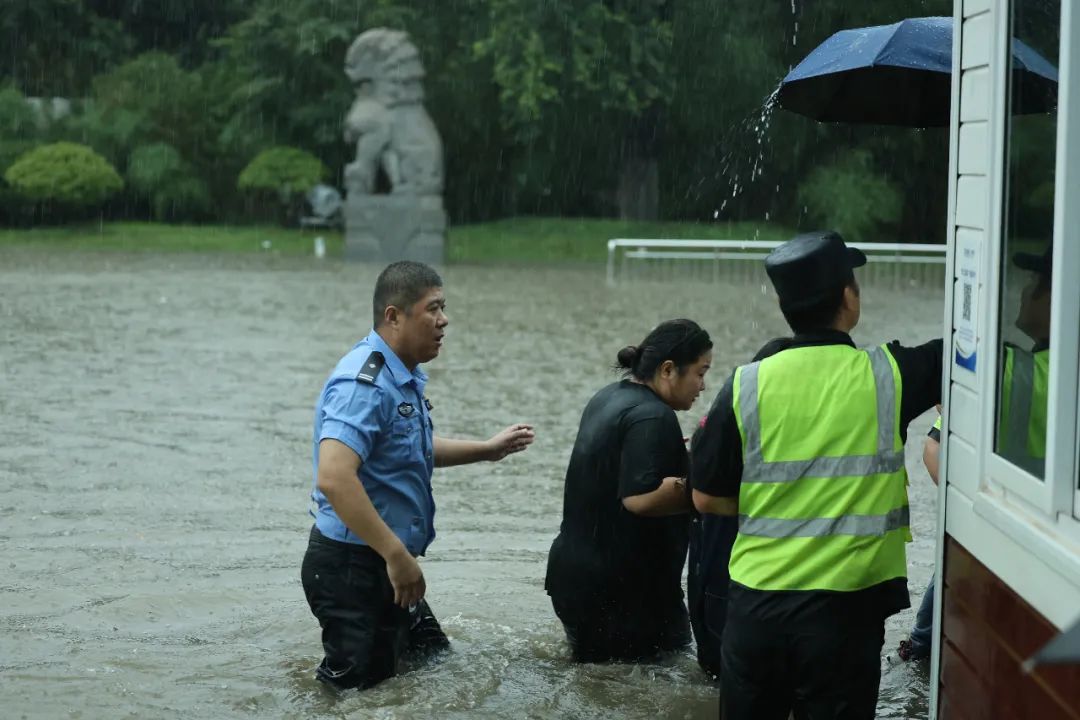 这些地方有大暴雨!最强降雨时段在…|青岛市_新浪财经_新浪网