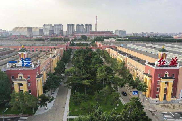 无人机拍摄的中国第一汽车集团有限公司厂区景象（7月6日摄）。新华社记者 许畅 摄