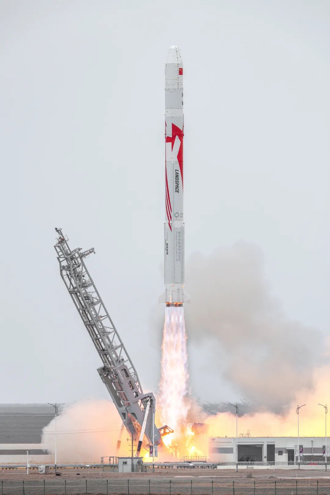 朱雀二号遥二运载火箭成功发射.