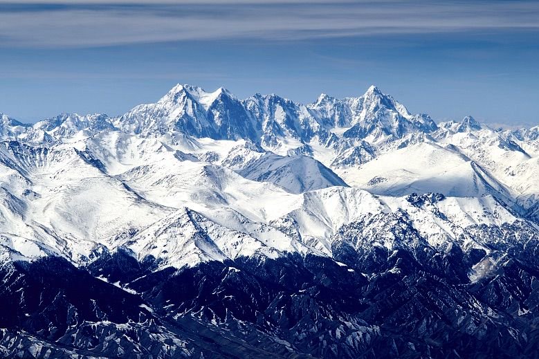 知名旅行博主确认遇难,新疆博格达峰已禁止开展旅游探险活动|新疆