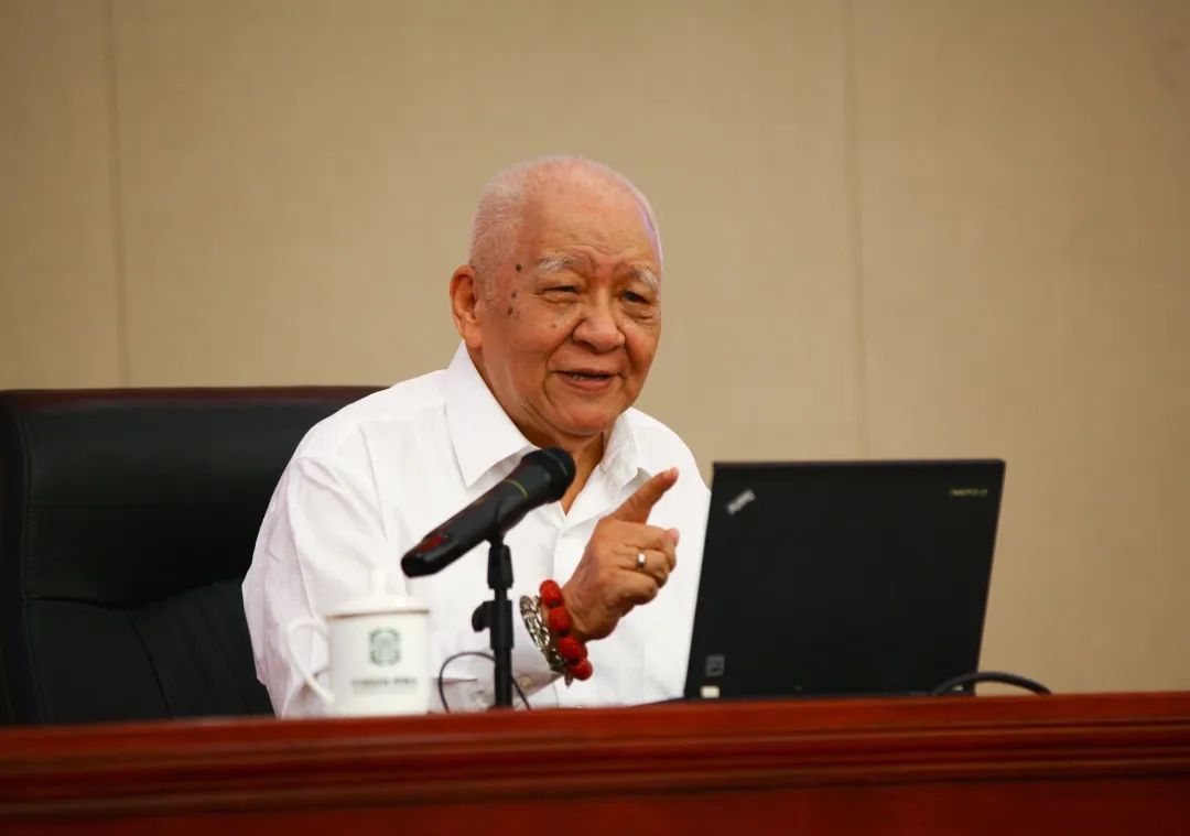 孟兆祯院士毕生致力于我国风景园林学科教育与学术研究,在学术思想上