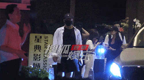 近日,有八卦媒体拍到陈思诚带女友阮巨看电影……|陈思诚_新浪新闻