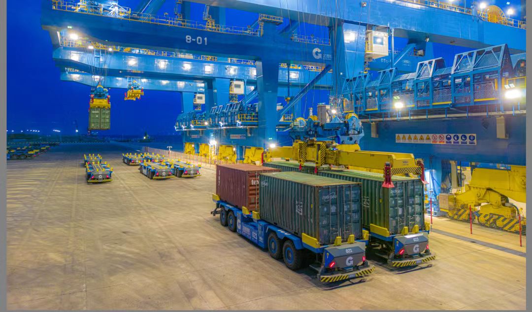 广西钦州港自动化码头:自动化赋能助力港口升级|钦州市_新浪财经_新浪